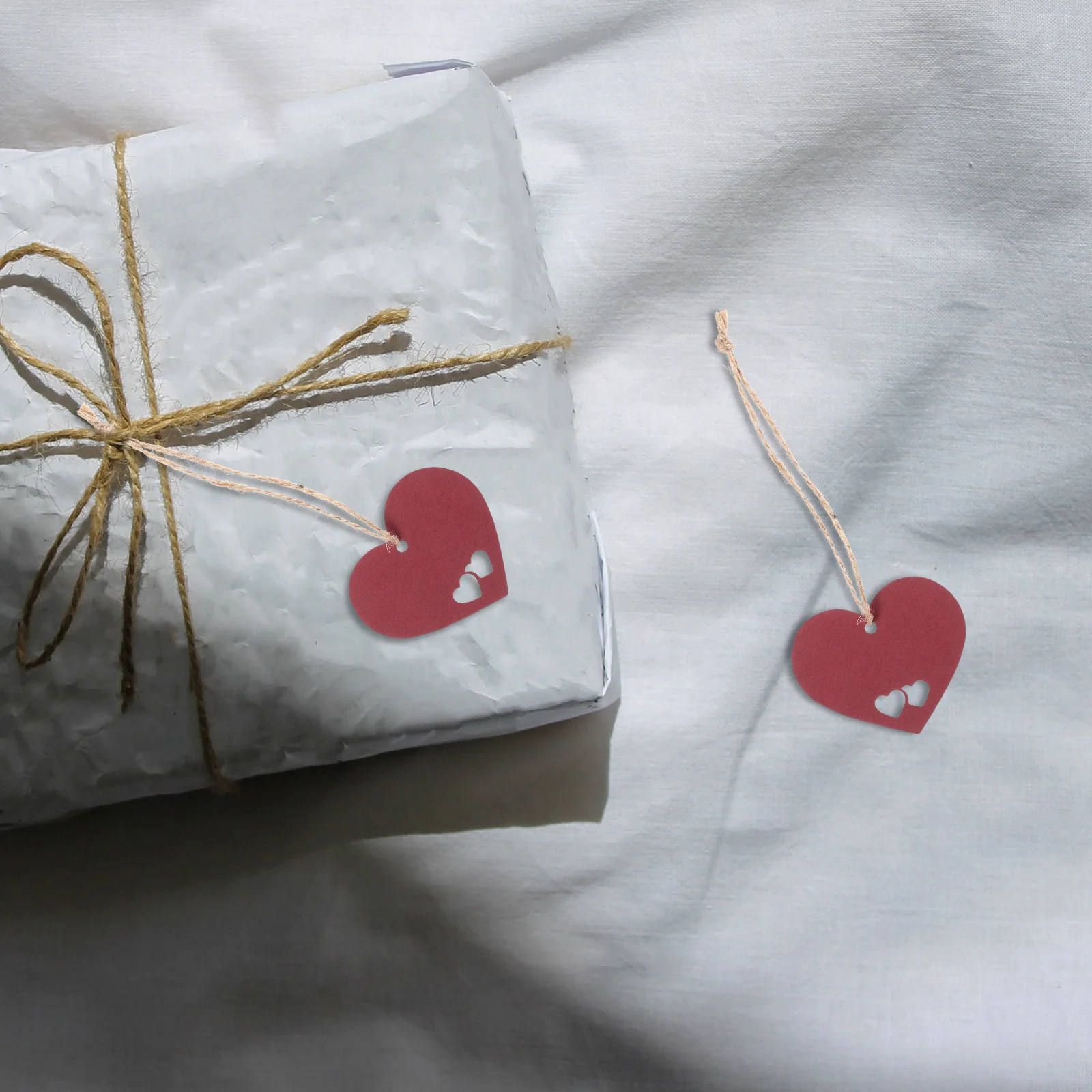 1Set Romantic Heart Cutouts Paper Tags Multi-Function Wrapping Tags for Wedding Festival Crafts Name Cards Bookmarks