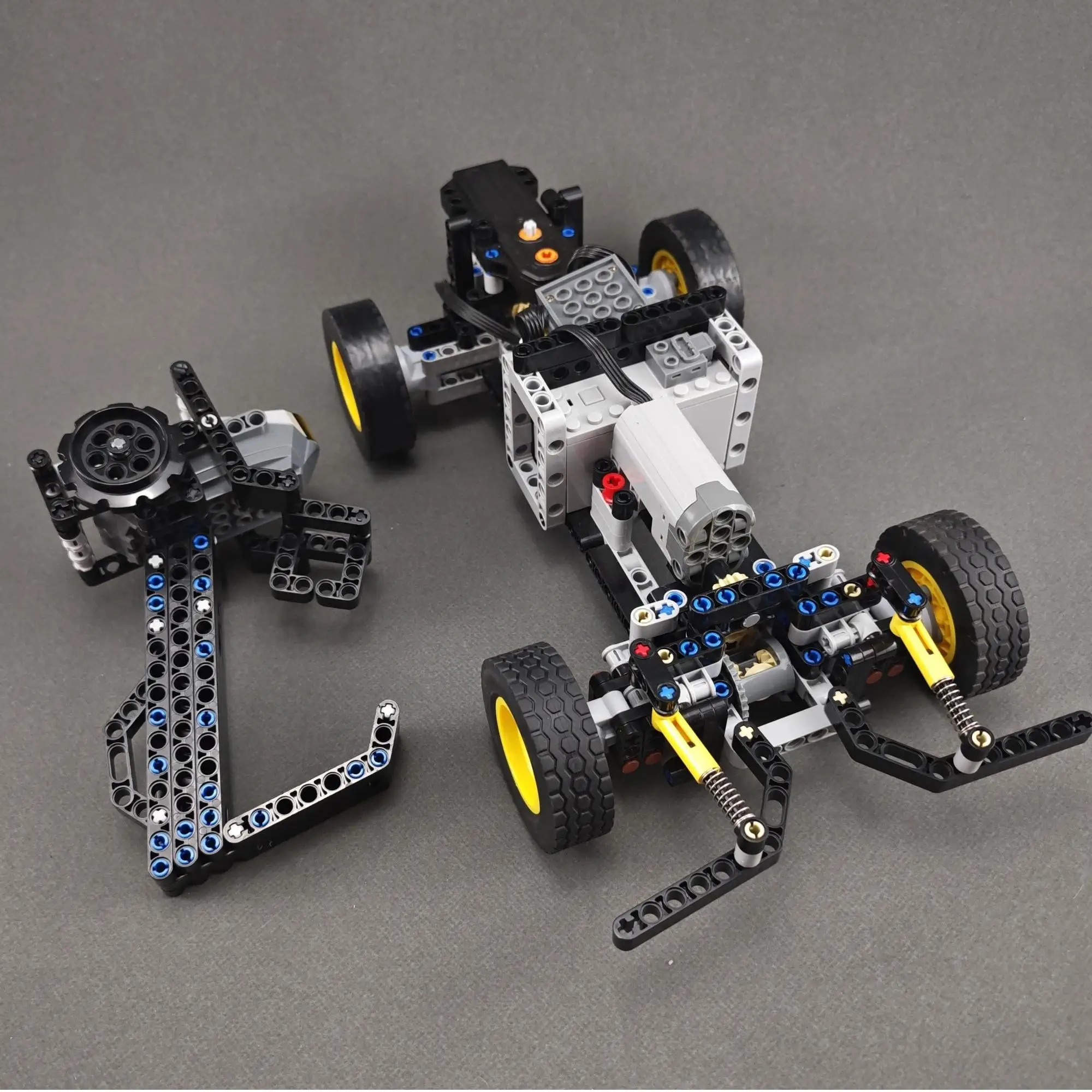 الالكترونيات الانجراف سباق السيارات اللبنات التقنية DIY عالية السرعة رودستر أربع عجلات التوجيه تعليق نموذج اللعب الهدايا #3