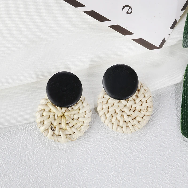 Lifefontier Handmade Straw Rattan Weave Round Wooden Drop Earrings For Women New Geometric Beach Charms Earring Jewelry Gifts