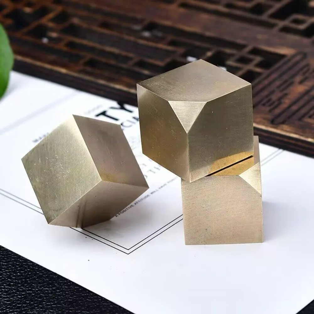 Ornement en pyrite naturelle en forme de cube, objet de méditation, décoration Reiki pour la maison, spécimen minéral, cadeaux en cristal de guérison, ornements de bureau