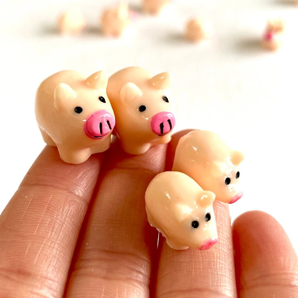 Pack of 4 Mini Resin Pigs Miniature, Fairy Garden Accessories Ornament, Micro Landscape Home Plant Bonsai DIY Craft Decoration