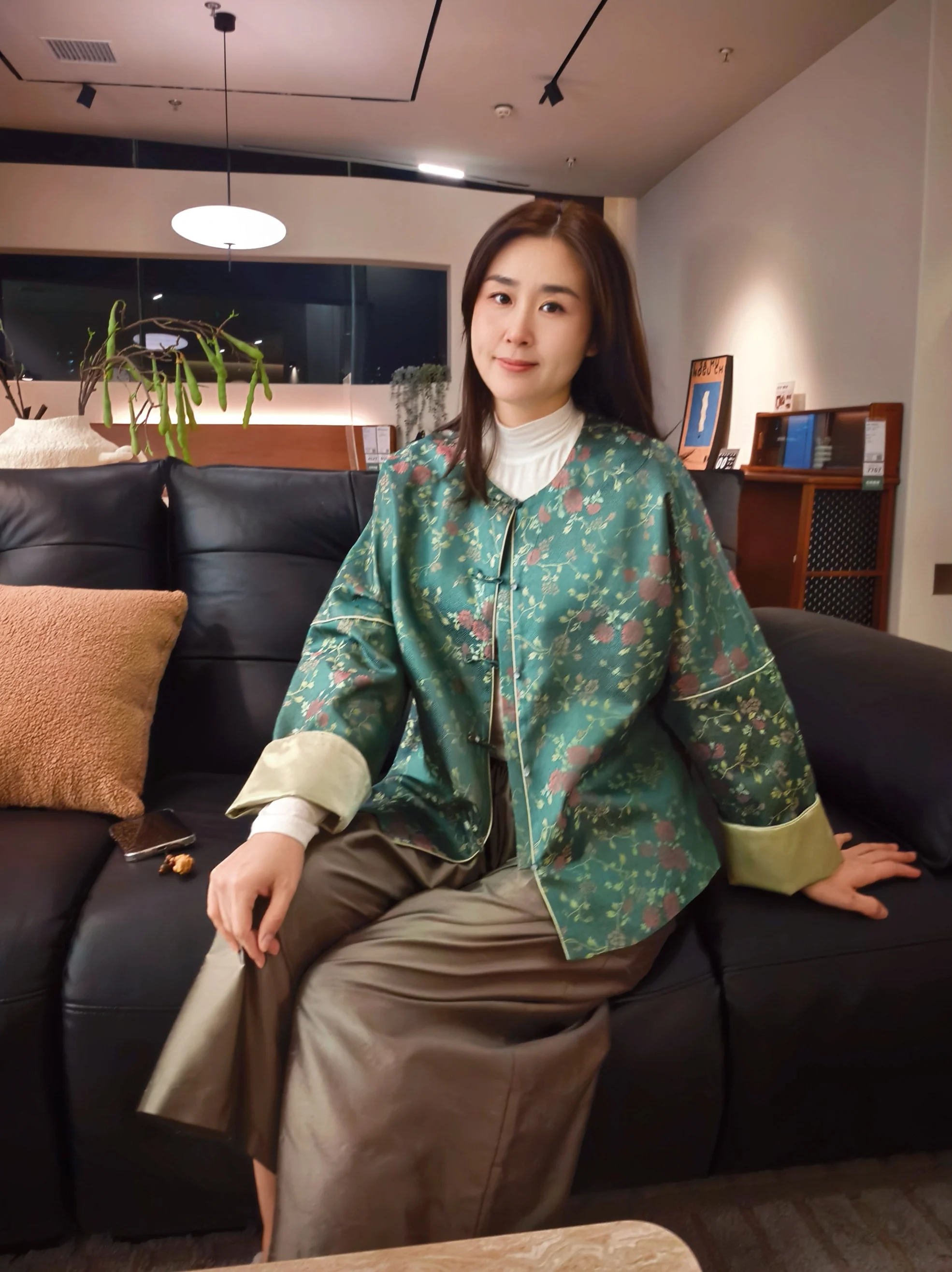 

Young Ele Women's Tang Jin Silk Jaet Acetate National Sle Loose Fit Long Sve Button up Floral Pattern