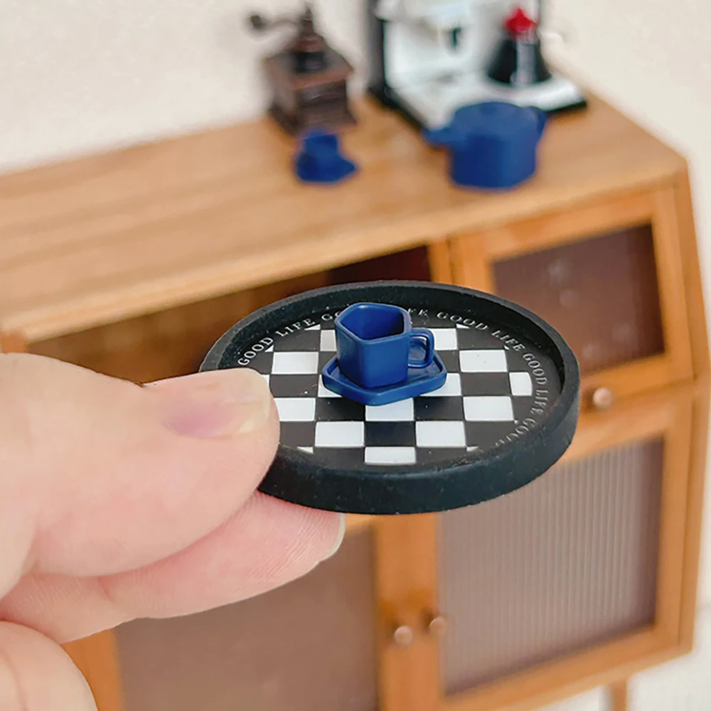 Accesorios para casa de muñecas, bandeja de té redonda en miniatura, Mini bandeja de café, modelo de juguete para decoración de casa de muñecas, OB11, 1 Uds., 1/12