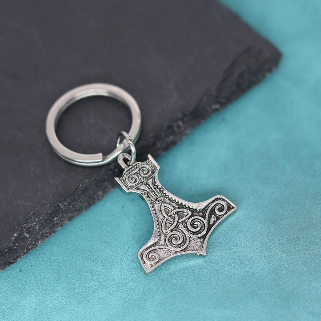 Viking Battle Axe Celtic Pendant Keychain For Men Women Spiral Celtic Knot Thor\'s Hammer Pendants Key Chains Amulet Jewelry