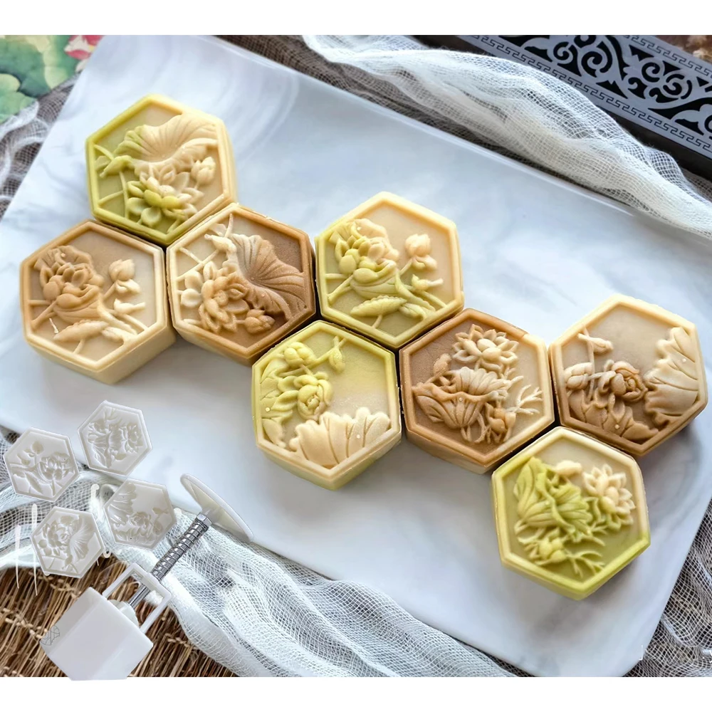 4Pcs/Set 50g 63g Novel Mooncake Hand Pressed Mould Lotus Flower Pattern Cookie Pastry Stamp DIY Pineapple Cake Baking Accessorie