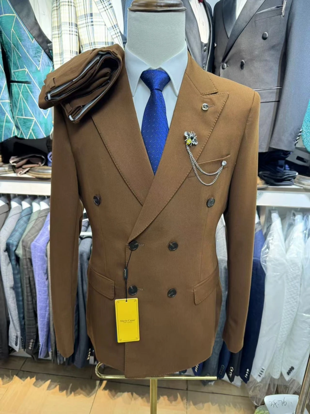 Abito classico da uomo con risvolto a punta in 2 pezzi, affari lisci, personalizzato, disponibile, set, festa decente, abbigliamento quotidiano da sposo di alta qualità