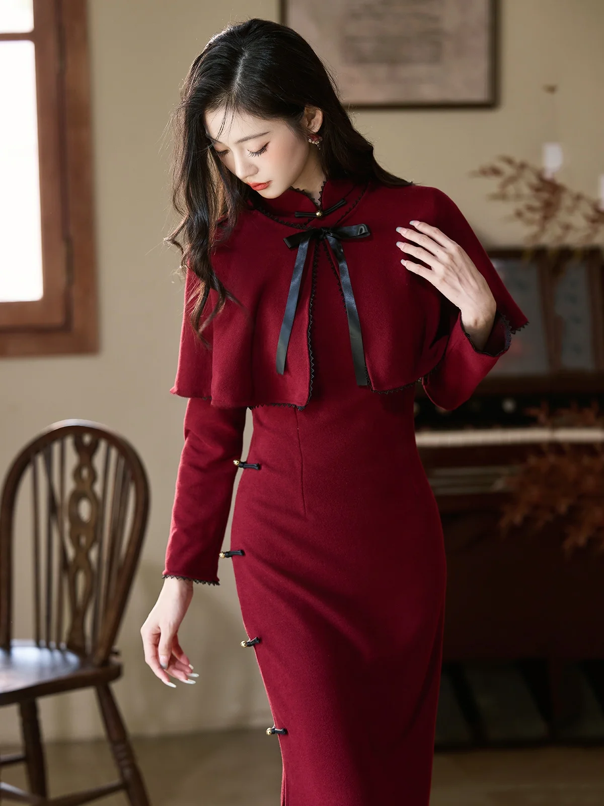 

Элегантный длинный комплект: плащ и юбка макси для женщин, цвет красный финик, повседневный, высококачественный, теплый, с длинными рукавами