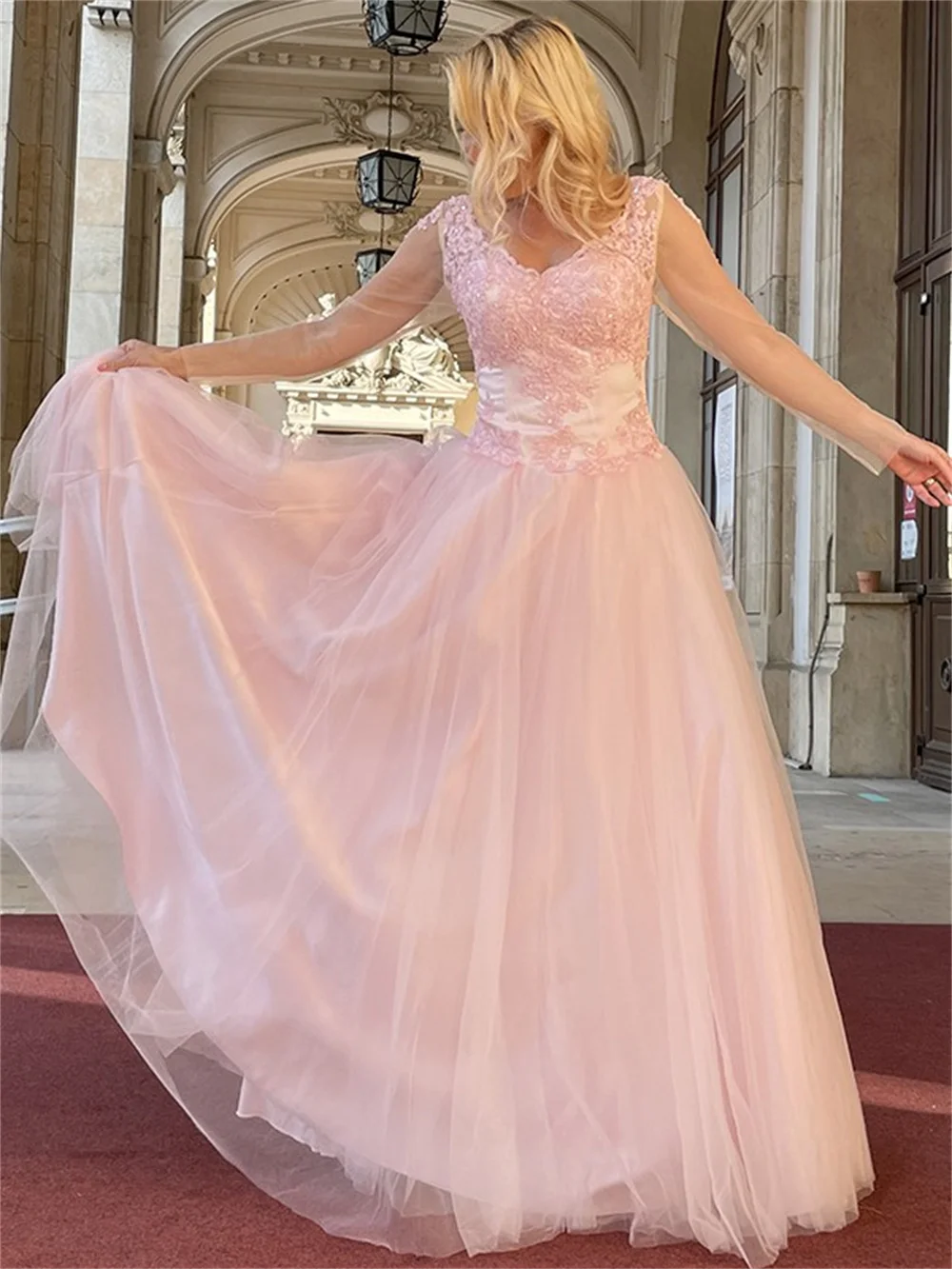 Uma linha/princesa tule apliques v pescoço mangas compridas temperamento bonito elegante baile formal vestidos de noite senhoras cor sólida