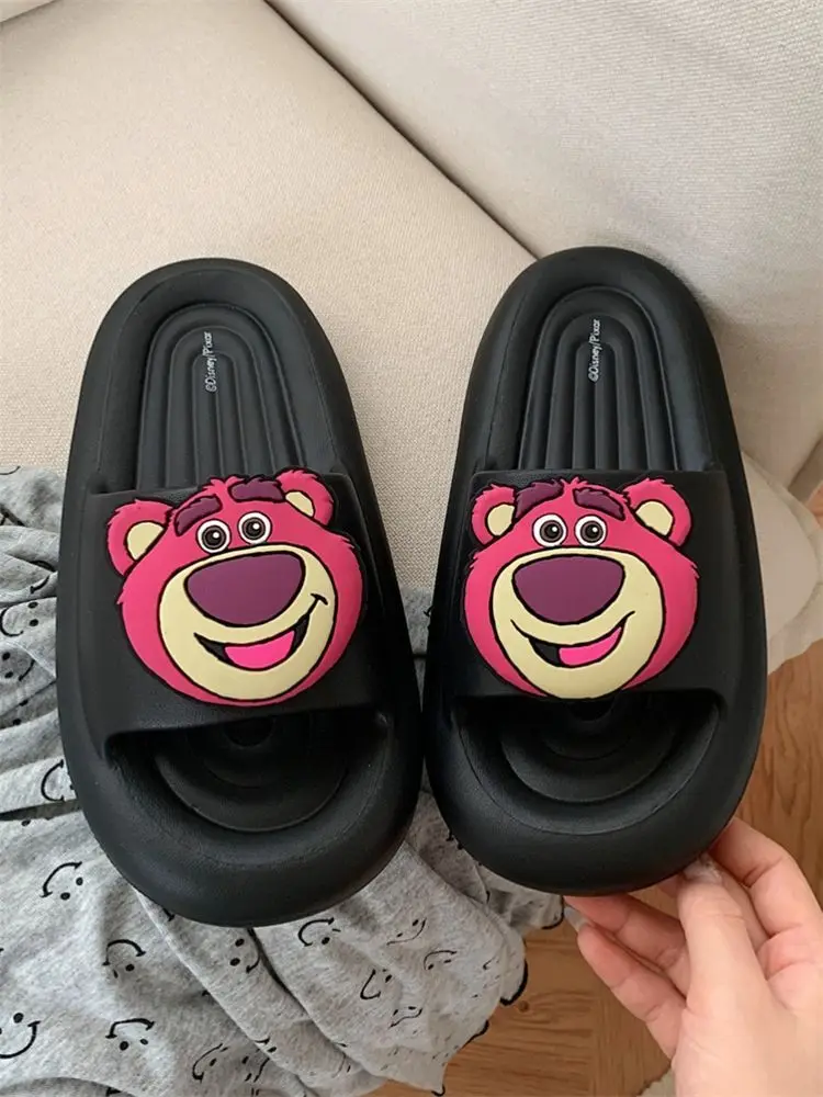 2024 new child shoes plus size Anti Slip Home Men And women sandals Summer Couple Strawberry Bear Lotso Cool Slippers