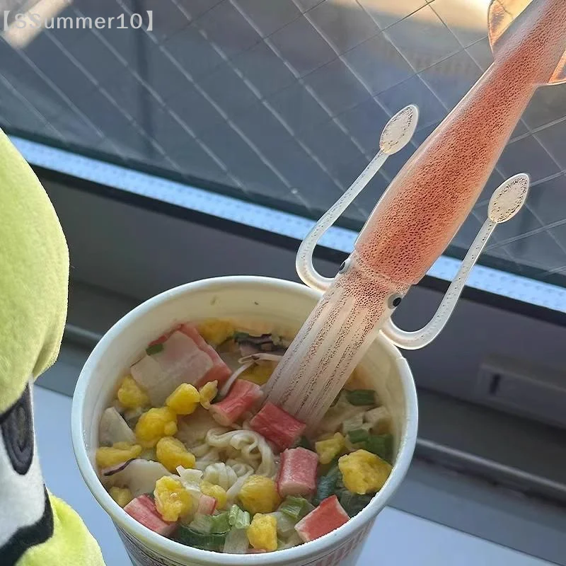 【SSummer10】1/2pcs Funny Squid Cuttlefish Heat-Resistant Fork - Instant Noodle Food Pick Tableware Kitchen Dinnerware Tool【SS】