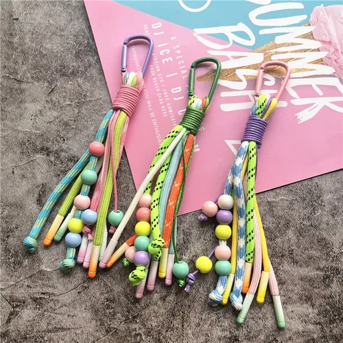 구슬 가방이 달린 다채로운 키 체인, 브레이드 자동차 키 체인, 휴대폰에 작은 신선한 키홀더 프리미엄 액세서리