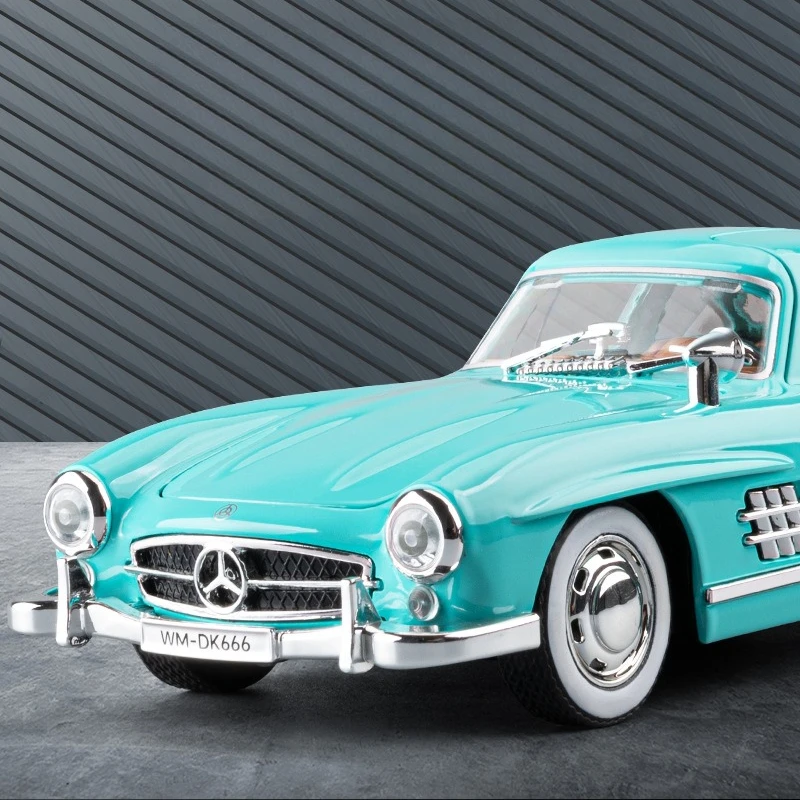 시뮬레이션 1/22 벤츠 300SL 클래식 자동차 모델 소리와 빛 어린이를위한 장난감 차량을 뒤로 당겨 소년 선물 자동차 장식품 미니어처