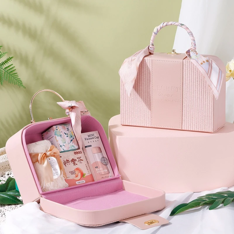 Pink Gift Metal Buckle, Bridesmaid Box, Practical Wedding, High-end Makeup Box, Candy Box, Gift Box