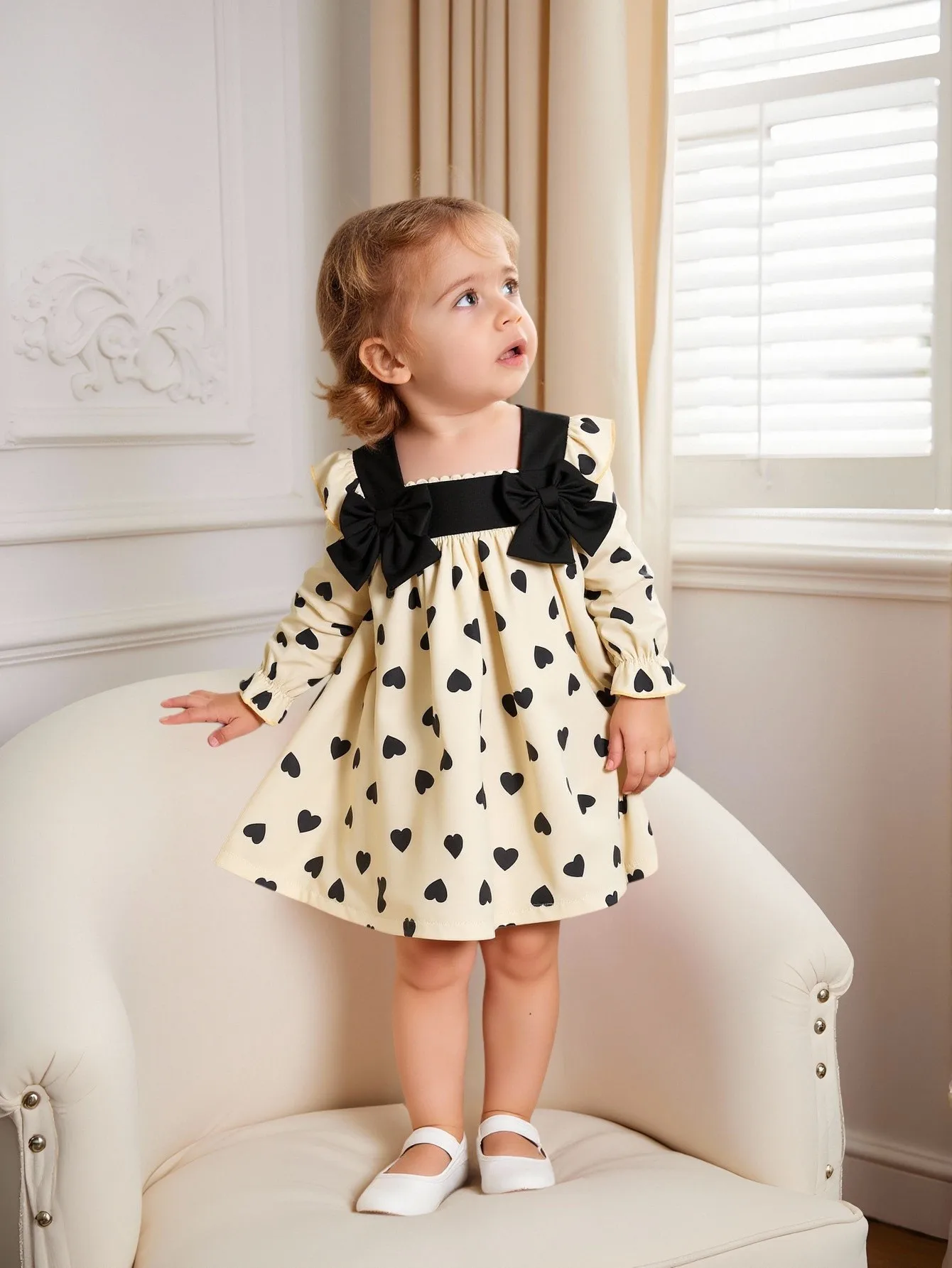 Fashionable Baby Girl Dress with Bow Tie Decoration Square Collar Long Sleeve for Spring And Autumn Cute Infant Outfit