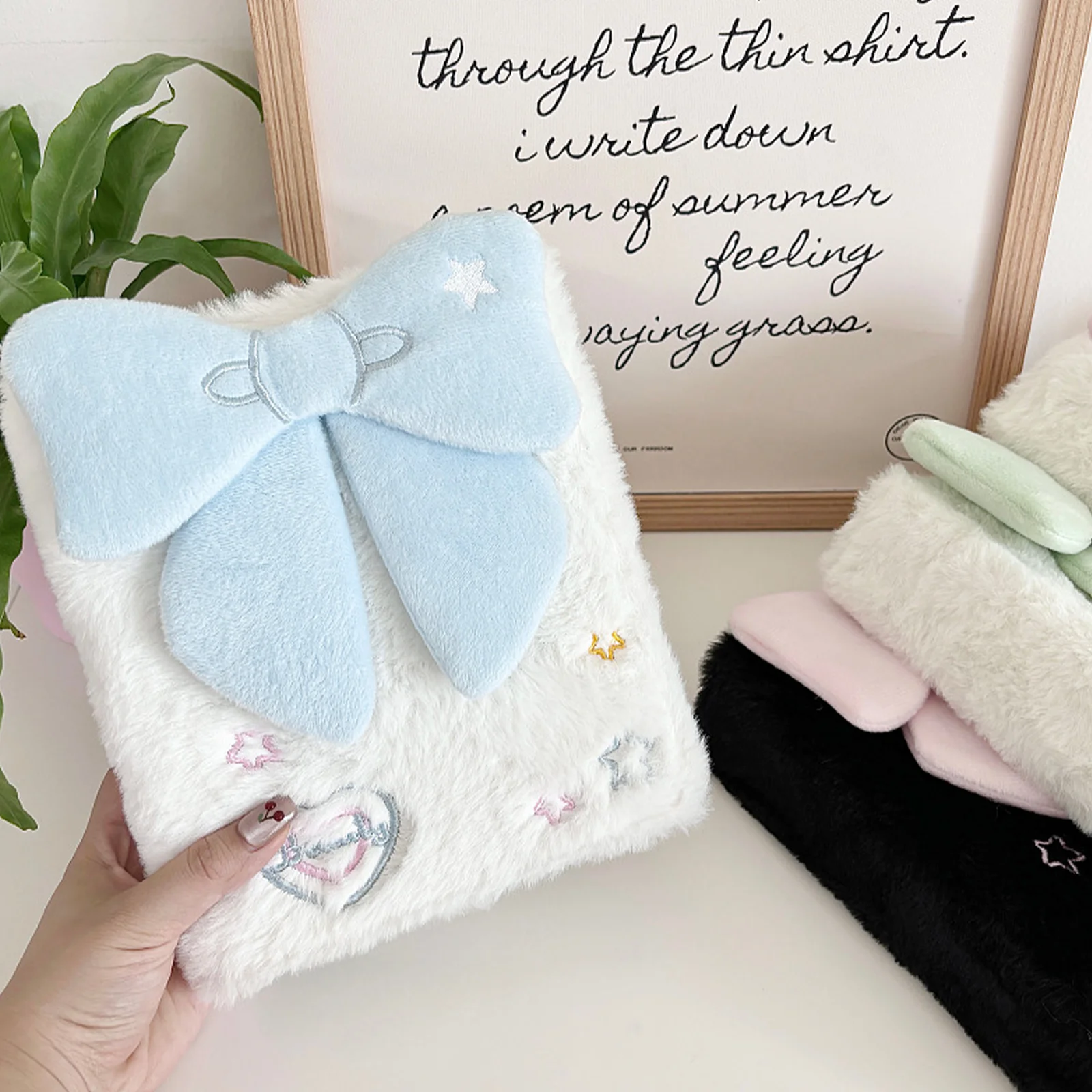 Simpatico album fotografico con raccoglitore Kpop con fiocco in peluche A6, album di carte per idol coreano, portafoto, raccogliere la copertina del libro, forniture per l'imballaggio