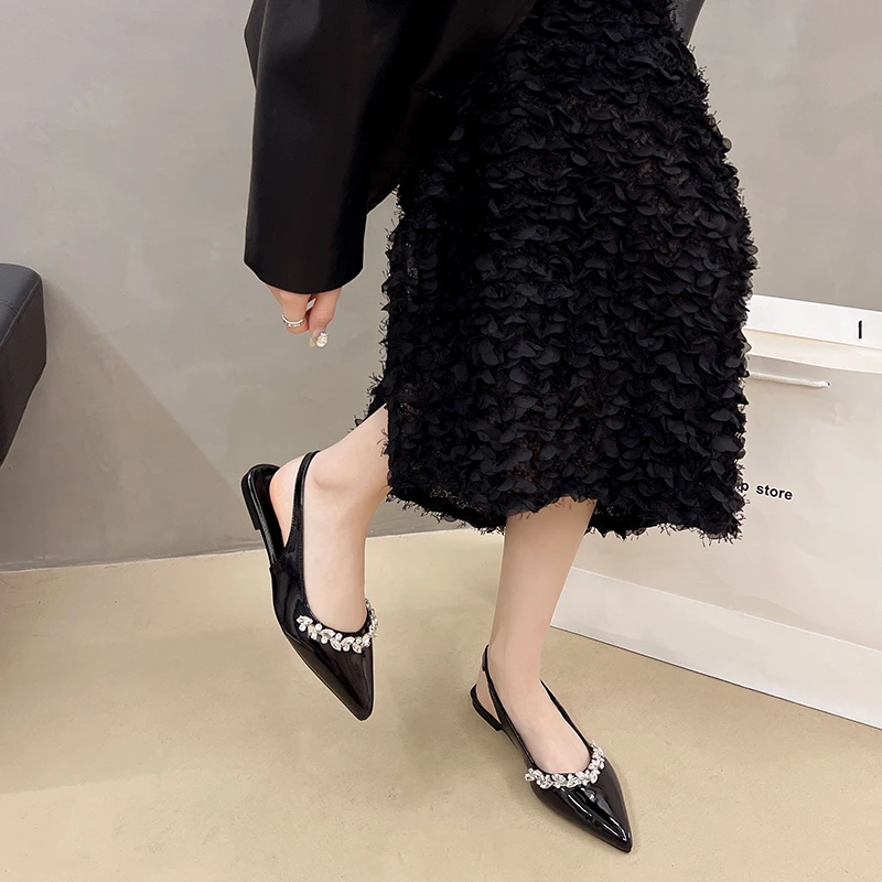 Zapatos planos sin espalda con correa en el tobillo para mujer