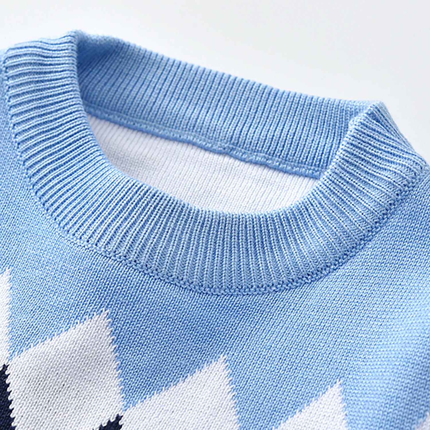 Autumn and winter boys warm sweater patterned lattice, hood, long -sleeved sweater college wind baby boy knit sweater