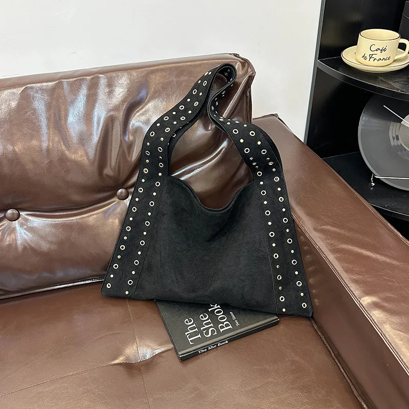 Bags Deerskin Fleece Women's Bags Tote Bags Metal Rivets Single Shoulder Casual Underarm Bags Commuter Bags
