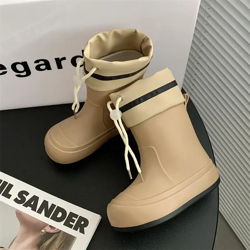 Sepatu bot hujan Jepang Fashion wanita, sepatu penutup sepatu ringan tahan air sepatu karet kerja baru anti selip sepatu dapur