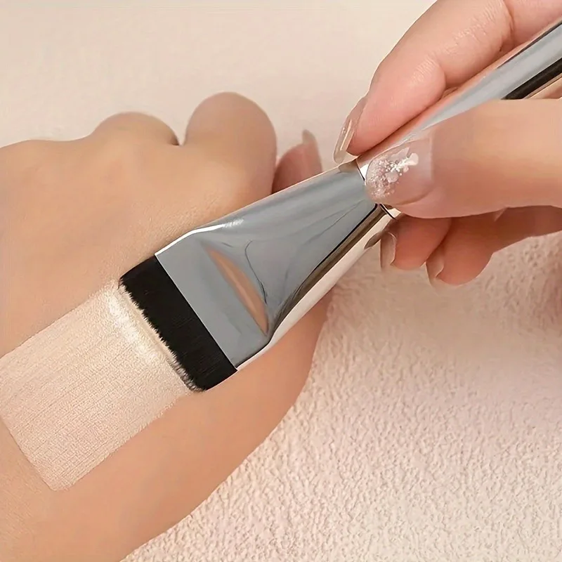 Brocha para base de una línea, brocha correctora ultrafina sin rastro, cepillo para máscara, cabeza plana, sin polvo, herramientas de belleza para el cabello suave, brocha de maquillaje