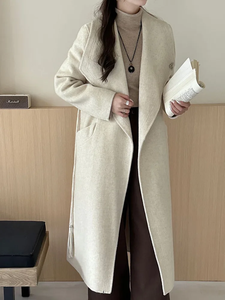 ZMEENNA レディース エレガント チャコール グレー ウール ブレンド ロング コート ワイド ラペル タイ ベルトとタッセル ディテール 冬 アウター ZM3707