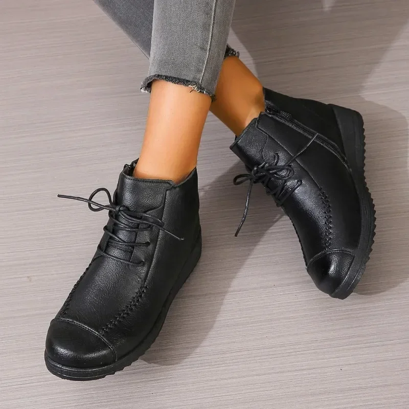 Botas negras mate con cordones para mujer, Zapatos de tacón bajo, de felpa, cálidos, de cuero, a la moda, invierno, 2023