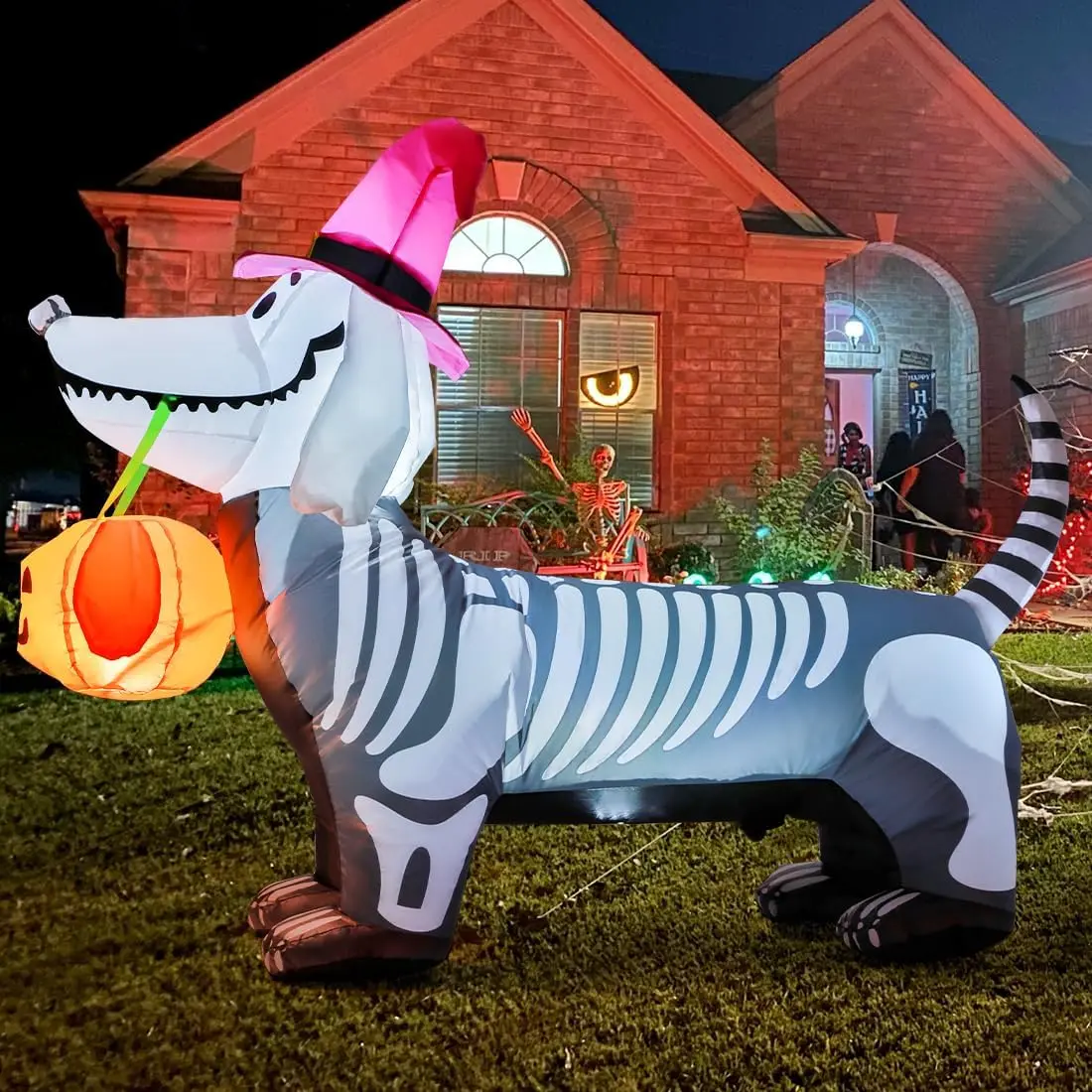 

Halloween Party Inflatable Skeleton Dog with Build-in LEDs Blow up Pumpkin for Yard Garden