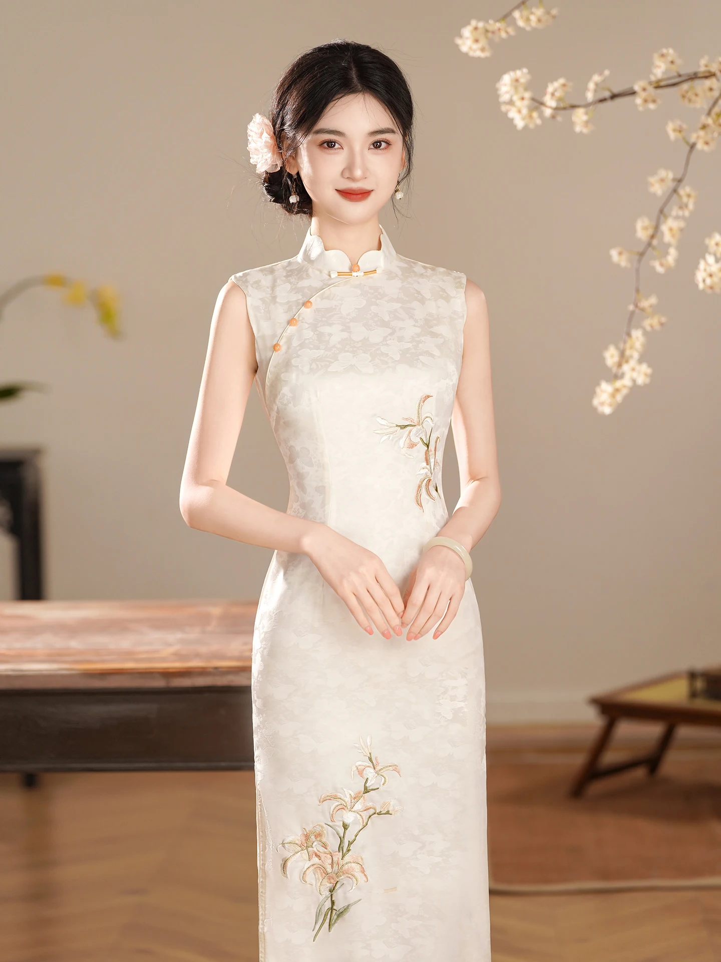 

High-End Embroidered Wedding Dress Sleeveless White New Style 2026 Chinese National Style Long Dress for Women