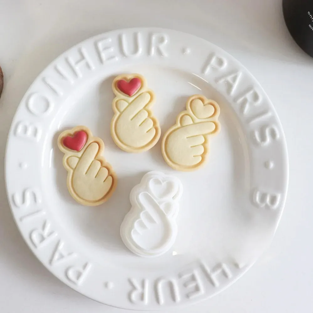 Love Gesture Cookie Cutters Mini Cookie Mold 3D Cake Fondant Cutting Mold DIY Kitchen Baking Tools