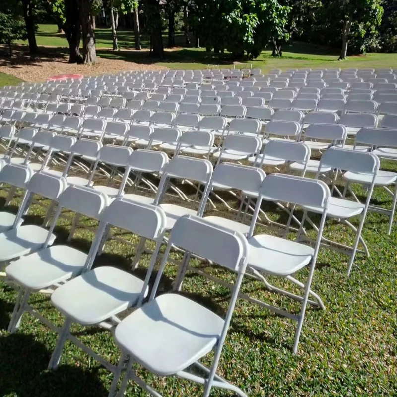 Outdoor Camping Rental - Chaises pliantes en résine plastique blanches