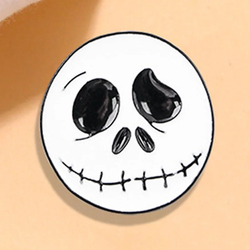 Interesting Skull Halloween Brooch White Ghost Horror Badge Accessories