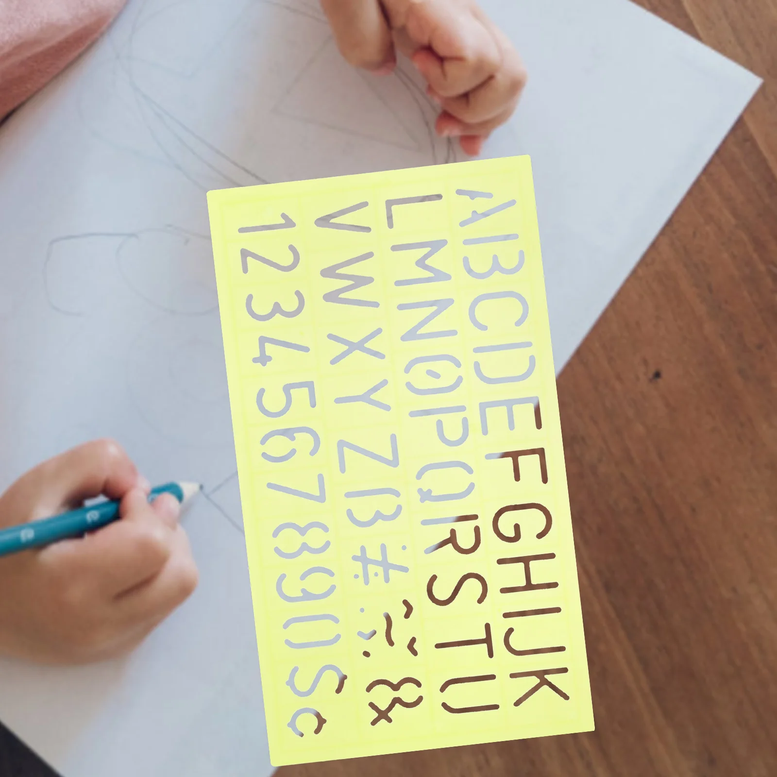 4 Stück digitale Buchstaben Bremssattel pädagogische Spielsachen Nummer und Buchstaben üben Brett Alphabet Übung weiche Lineal Schablonen