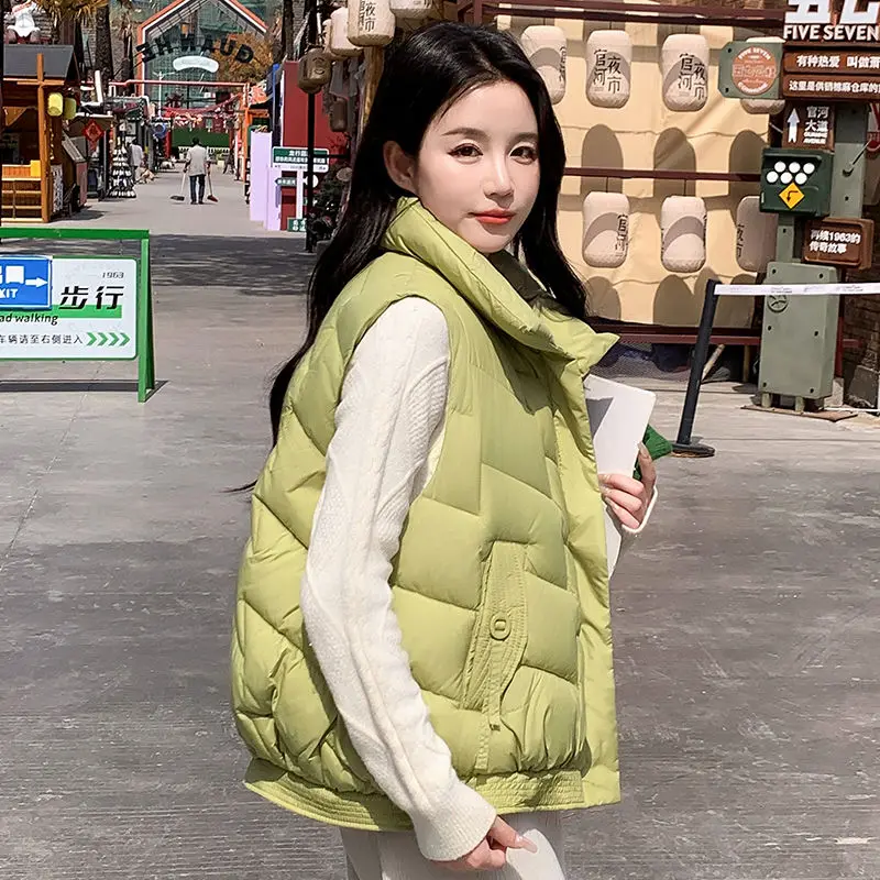 

2024 New Autumn and Winter Women's Down Cotton Vest Jacket New Fashion Vest Lightweight and Warm Casual Vest Jacket A189