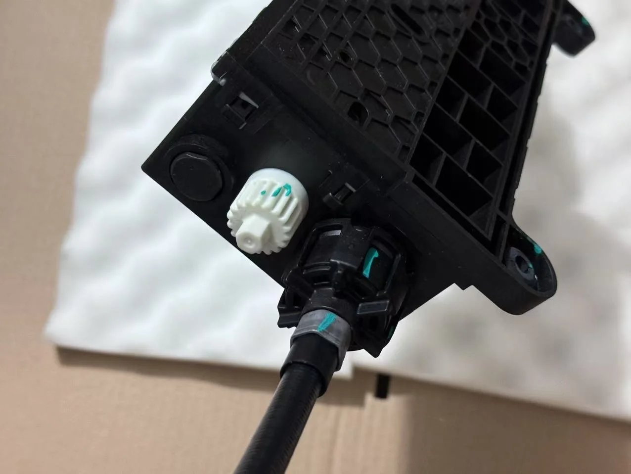 A4479068700 4479067100 4479068700 Parking Brake Module Parking Control Unit Actuator for V260 V260L V250 Vito Viano Metris