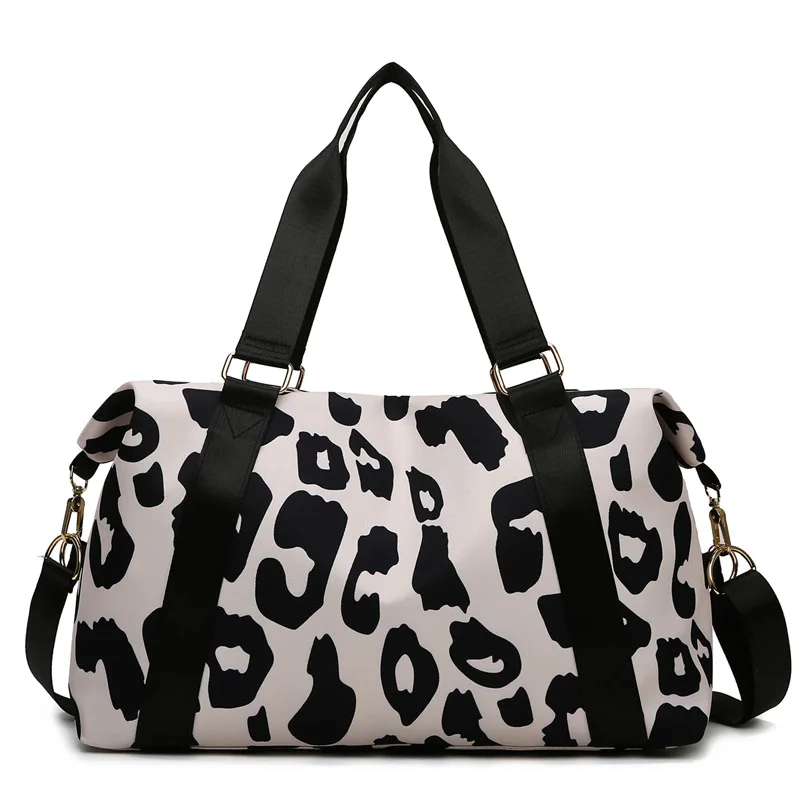 2022 New Fashionable Travel Duffle Bags Women Leopard Big Nylon Tote Fitness Gym Ladies Weekend Handbags Wet And Dry Separation