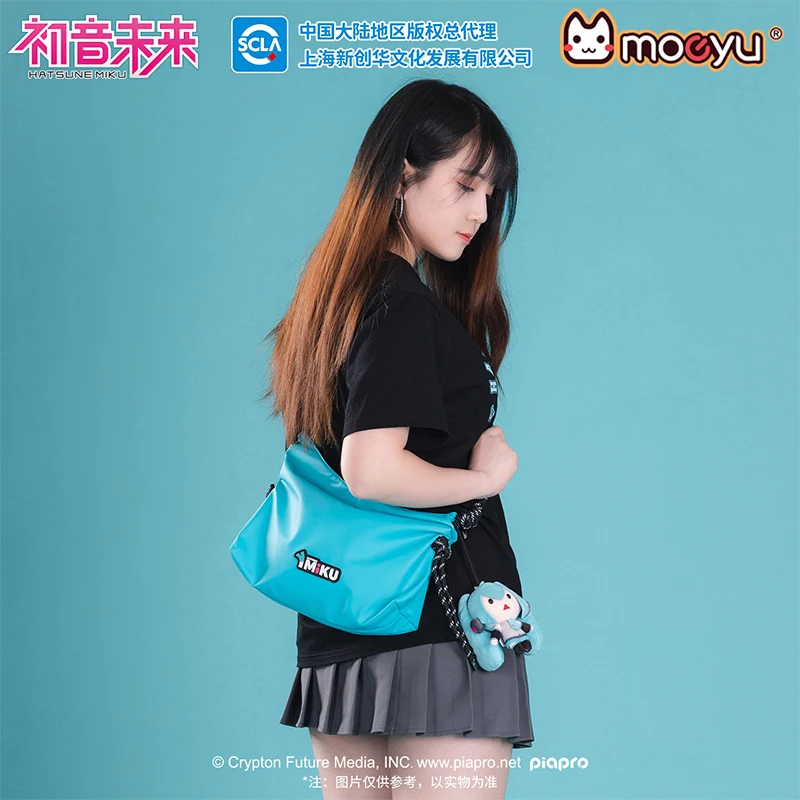 Moeyu Hatsune Miku Crossbody Bag Shoulder Tote Bags Vocaloid Cosplay Anime Cartoon Tote Bag Wome's Men Handbag Gift Plush Toys