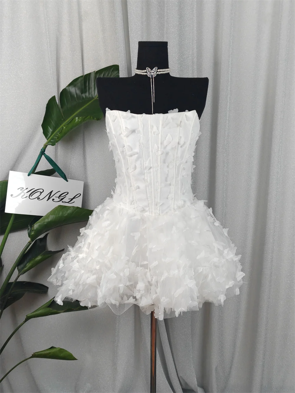 

2025 Summer New Arrival Sleeveless Strapless Orangza Slim Short Dress Women Elegant Design Evening Party A Line Birthday Dresses