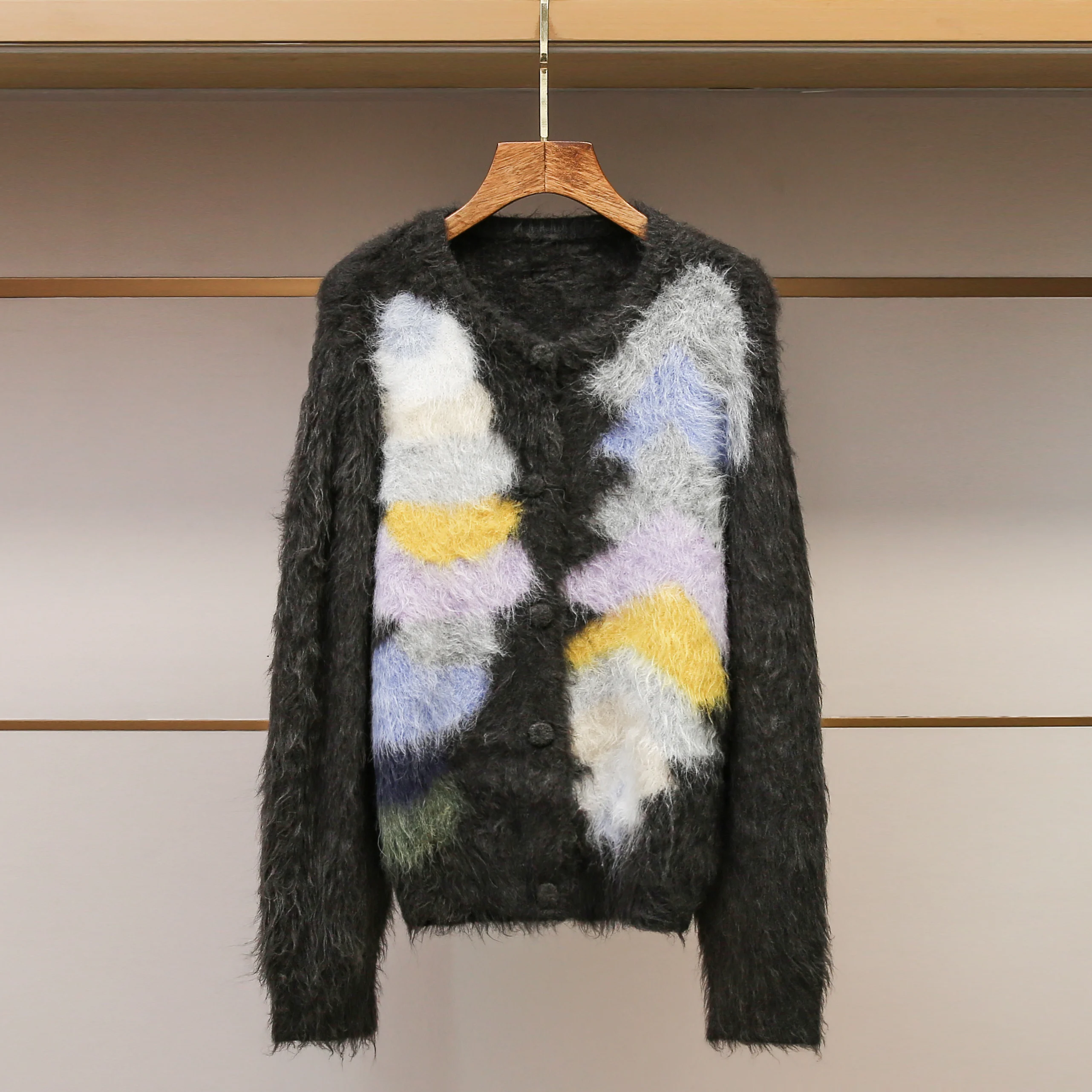 

High-End Women's Knitted Cardigan Winter 2025 Artistic Color Blo Single Button Plu Texture Soft Medium Length Long Sve