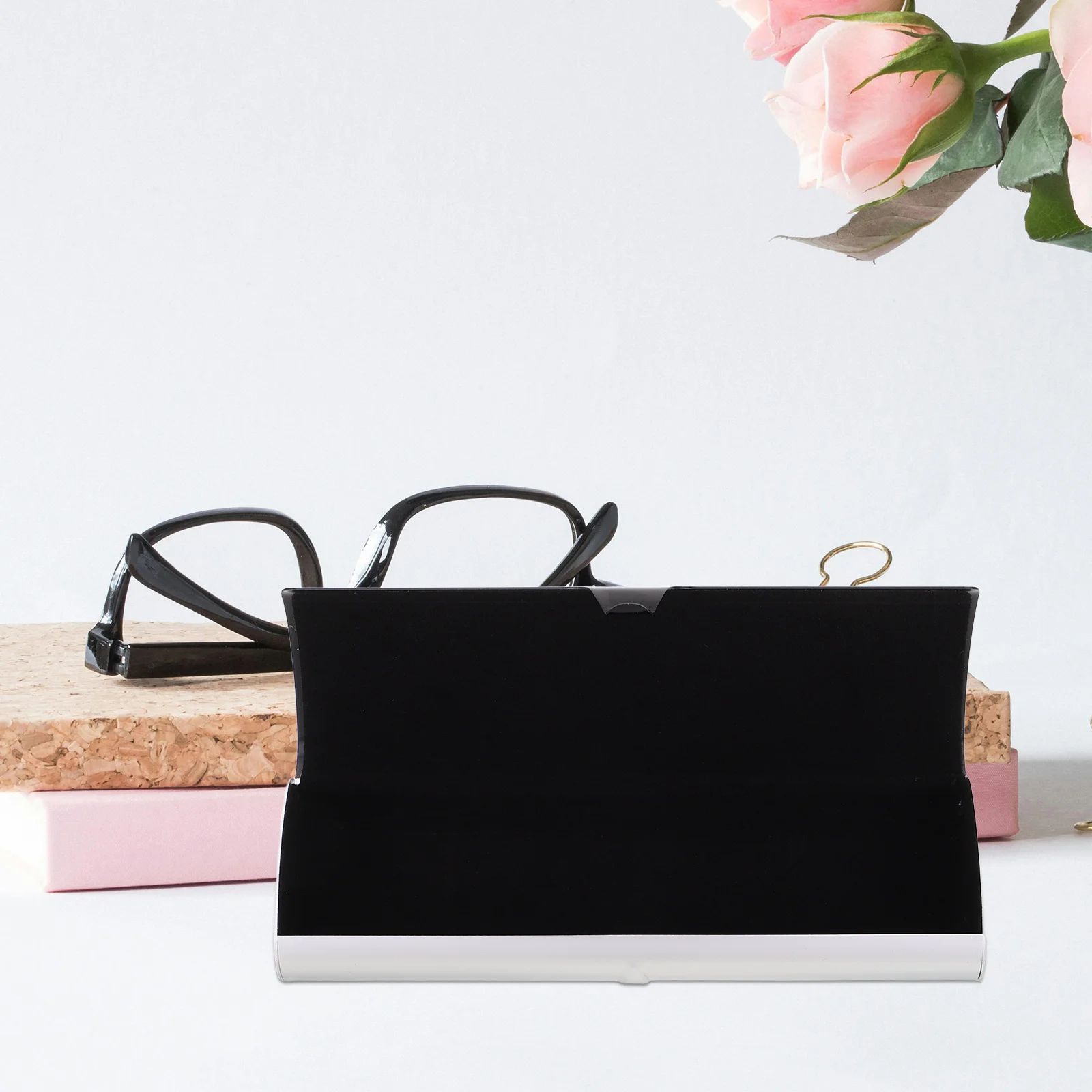 

Aluminum Eyeglass Case For Reading Glasses Hard Shell Scratch Resistant Portable Sunglasses Box Travel Glasses Case For Women