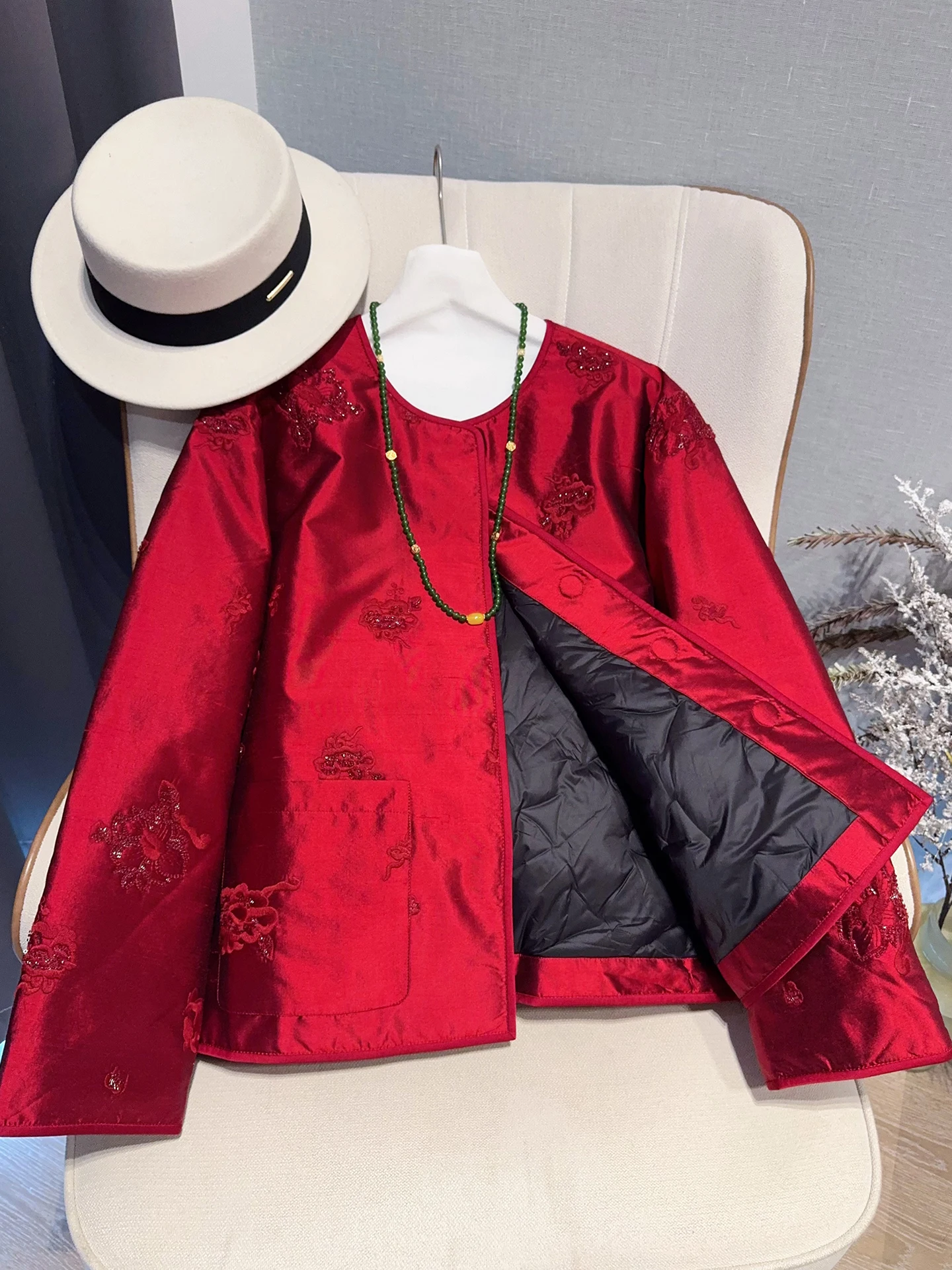 

Elegant Red Embroidered Double Silk down Jacket Autumn Winter Fashionable Chinese Style Women's Coat Nutritious Comfor...