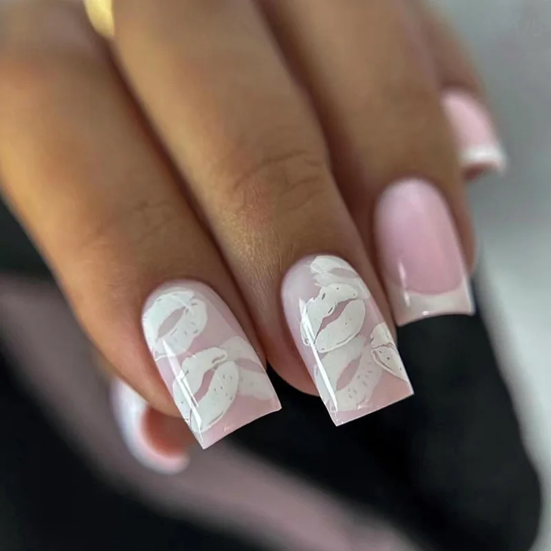 24 pçs unhas falsas quadradas de comprimento médio brilhante linha de pó design imprensa em unhas falsas amor coração padrão wearable cobertura completa ponta do prego
