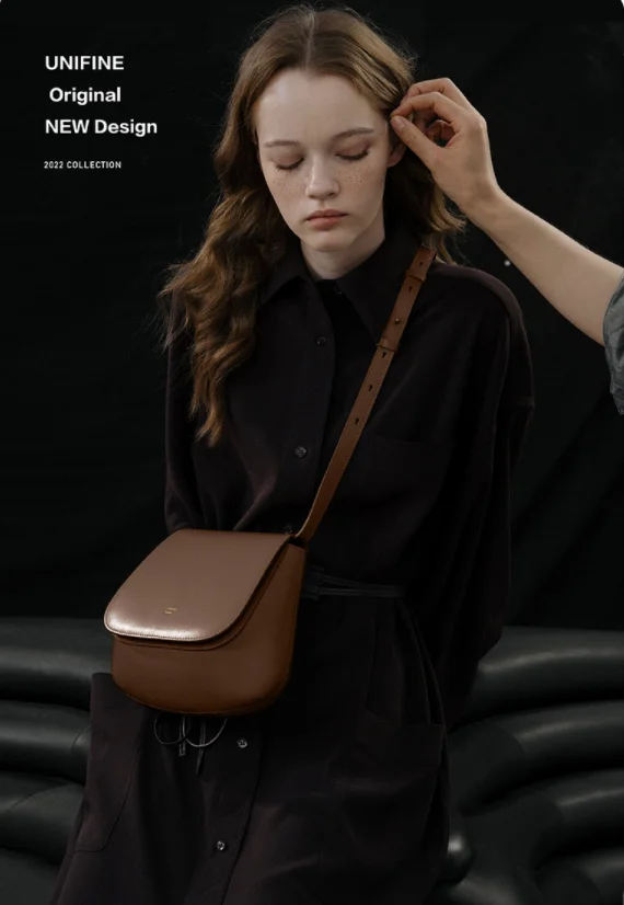 

2023 new style ladies saddle bag Retro cross shoulder bag