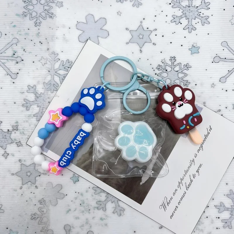 1Pcs Cat Claw Pinch Fun Ice Transparent Cat Claw Keychain Mini Squeeze Toy For Boys And Girls Backpack Pendant Small Gift