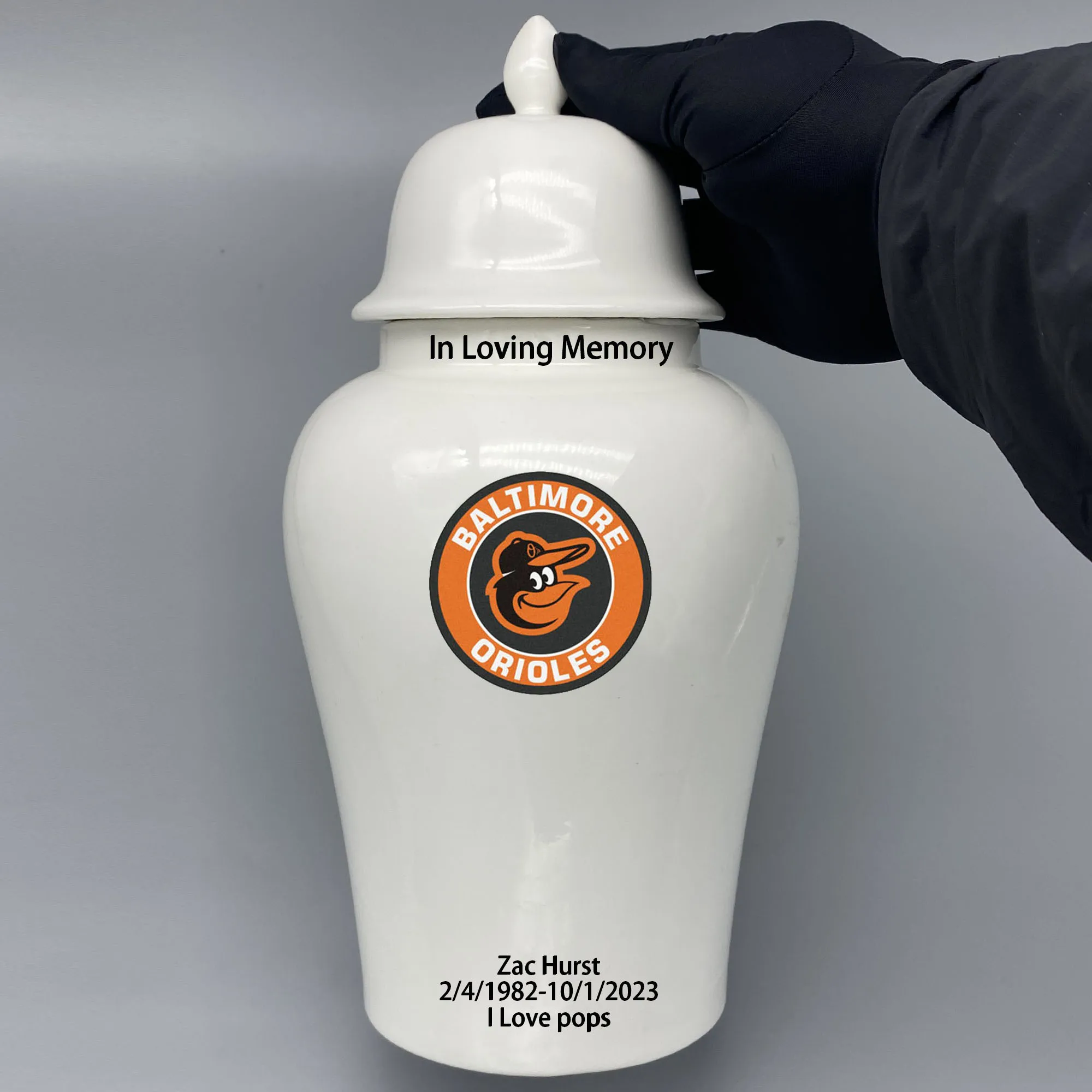 Large Urn for Baltimore Orioles-themed Logo Custom Urn.Send me the name/date you want to appear on the urn by Remarks Message.