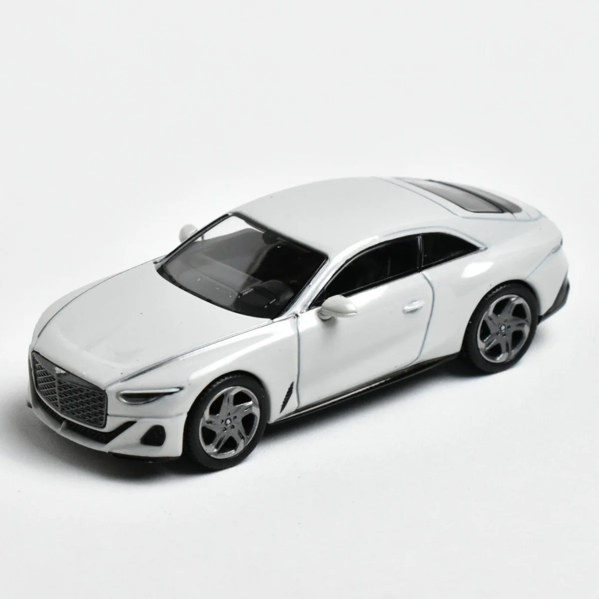Модель автомобиля MINIGT TSM 969 1:64 Batur Diecast
