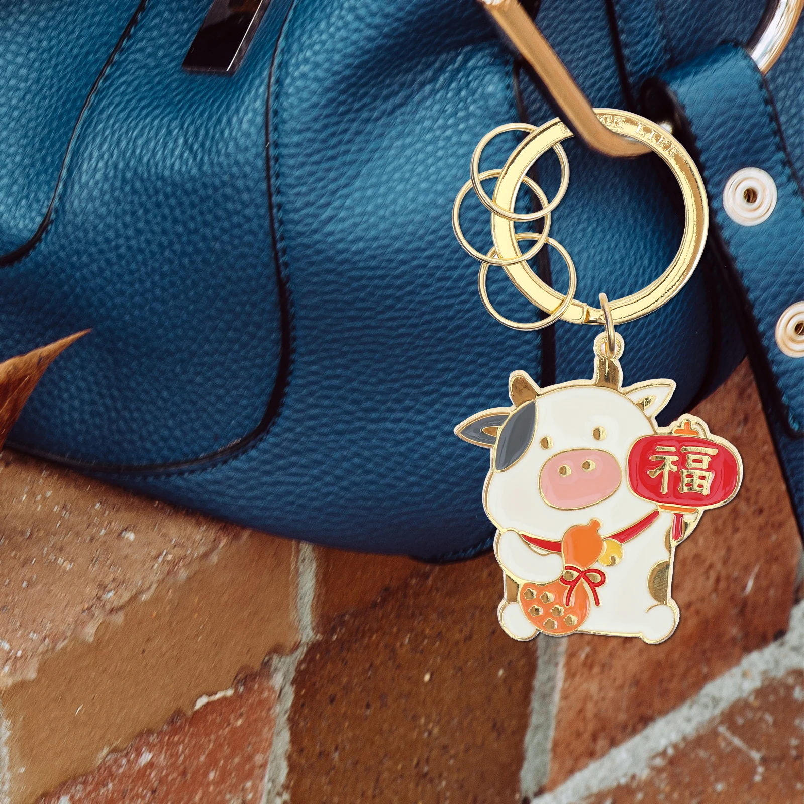 

Ox Keychain Lovely Cow Pendant Alloy Metal Decorations Unique Creative Design Gift Accessory Fashion Jewelry