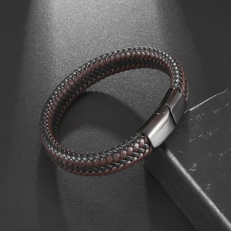 Bracelet à structure magnétique en cuir tissé à la main pour hommes, décorations de fête décontractées d'affaires, accessoires de cadeaux, tendance de la mode, vente en gros