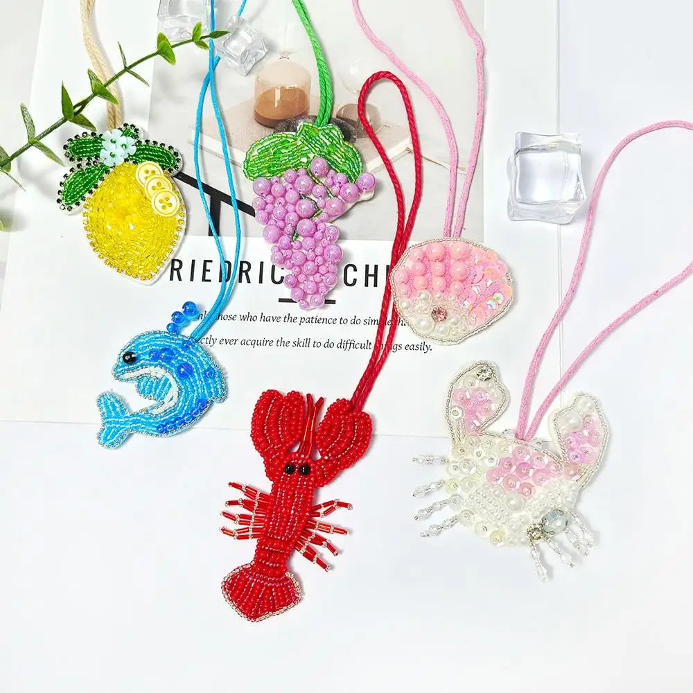 便利なバッグストラップかわいい吊りロープパッチカラフルなバッグペンダントビーズ縫製ペンダントフルーツシリーズ装飾甘いバッグチャーム