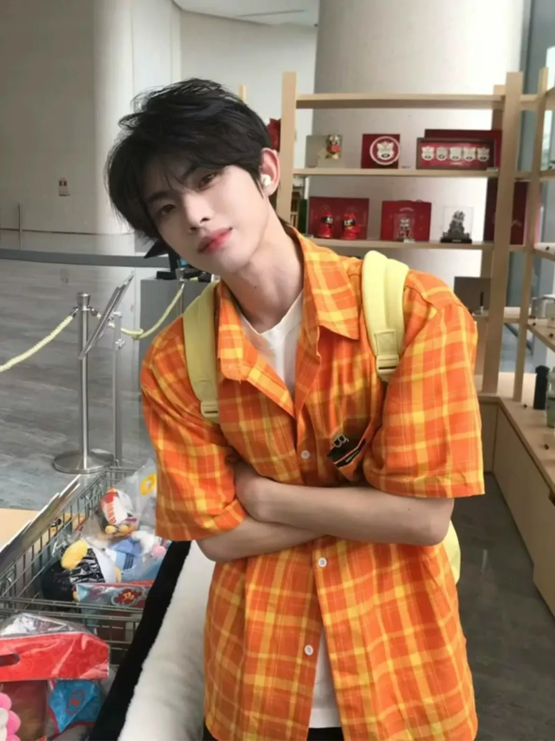 

Dopamine Orange Plaid Short Sleeve Men's Shirt Summer Korean Style Half Sleeve Sunscreen Cleanfit Loose Fit Casual Shirt