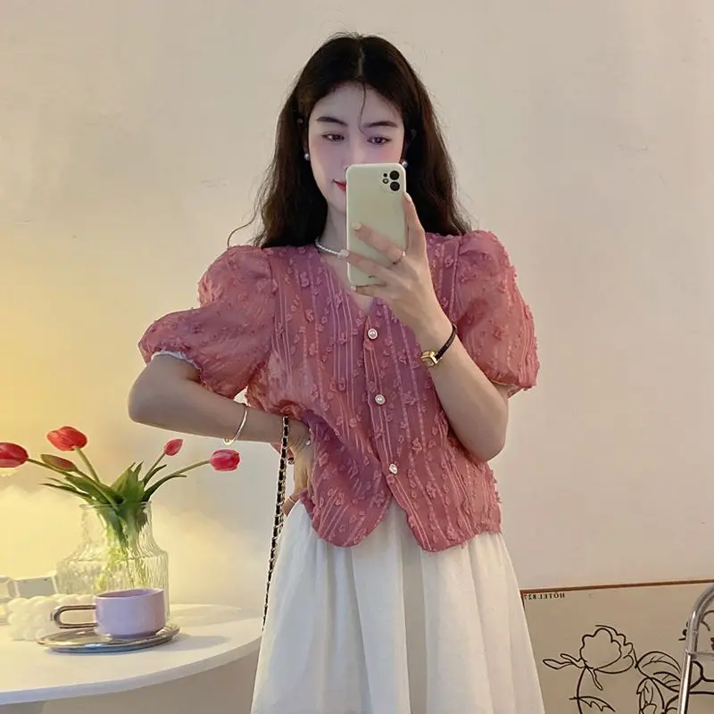 

Puff Sleeve V-neck Shirt for Women New Sweet Heavy Industry Three-dimensional Flower Temperament Short-sleeved Top